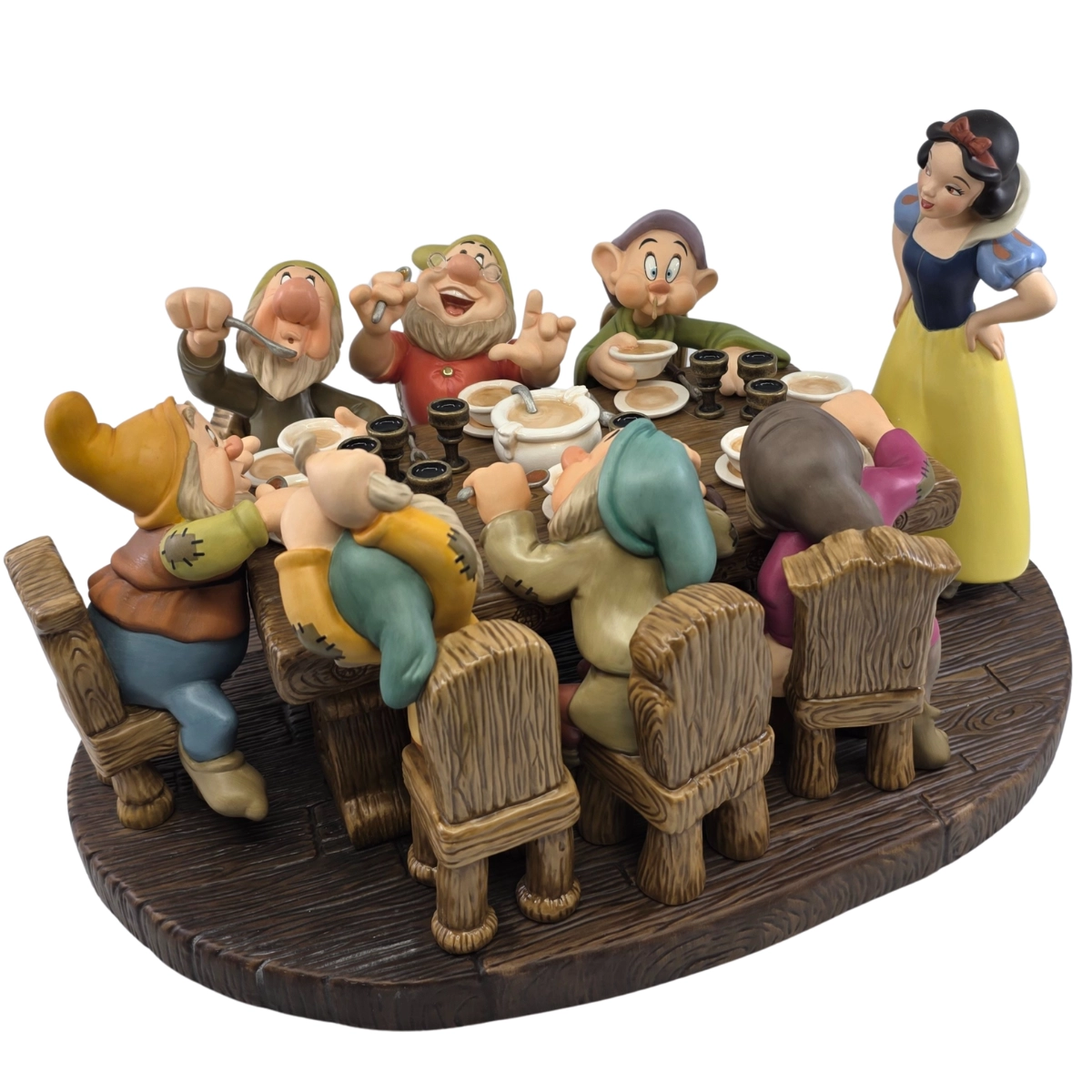 WDCC Snow White And The Seven Dwarfs Soup's On - 11K-46028-0 From